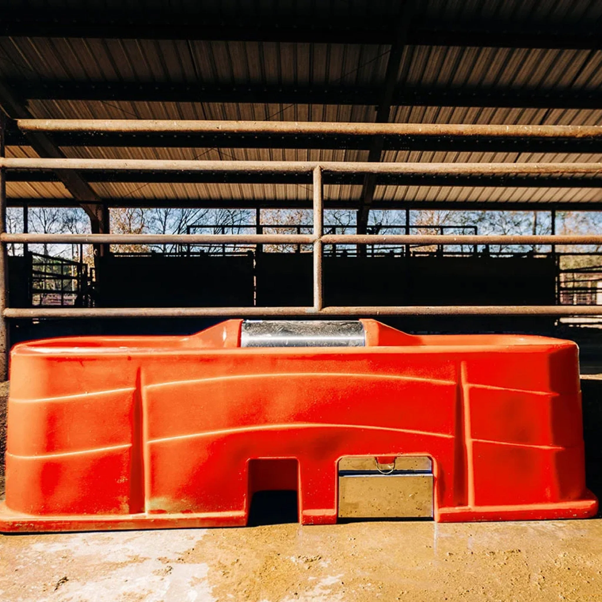 Tusker 7' Dairy Waterer - Image 2